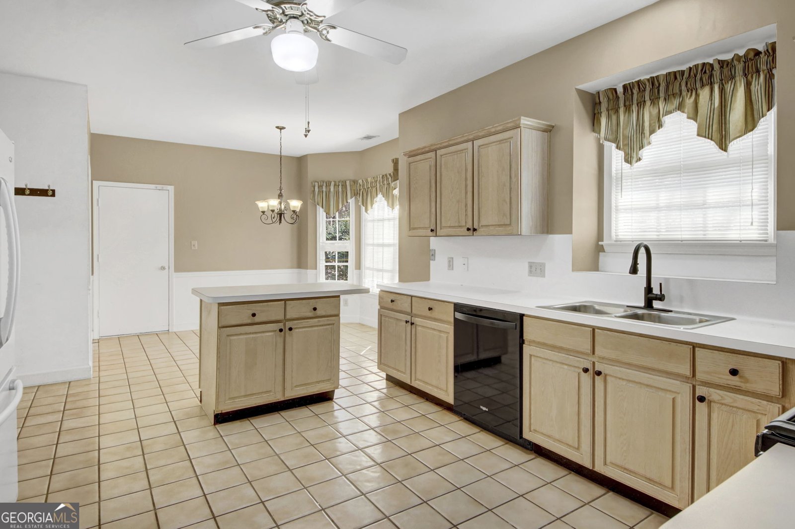 6310 Forest Hills Drive Peachtree Corners - Photo 14