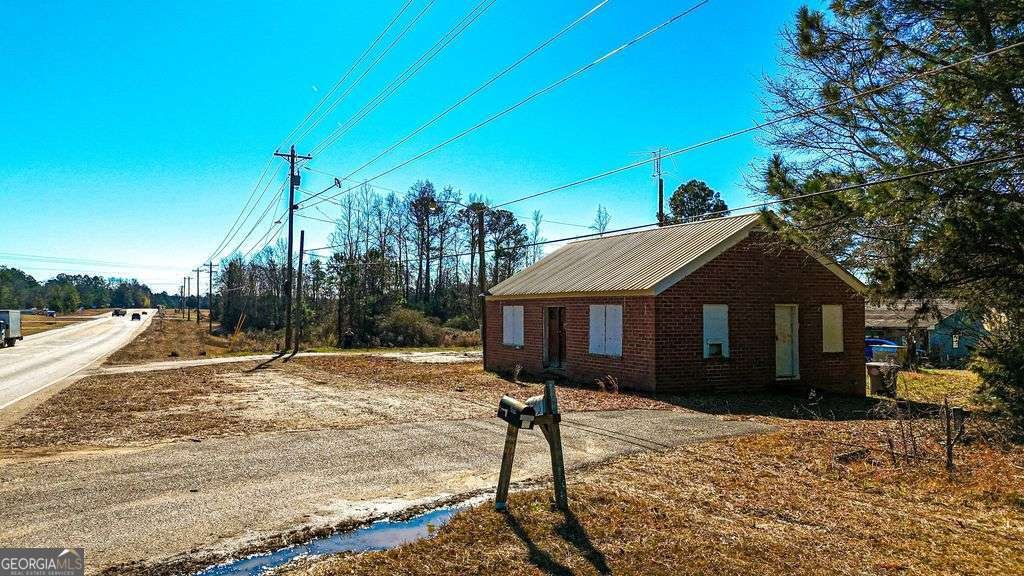 1013 Veterans Parkway Barnesville - Photo 9