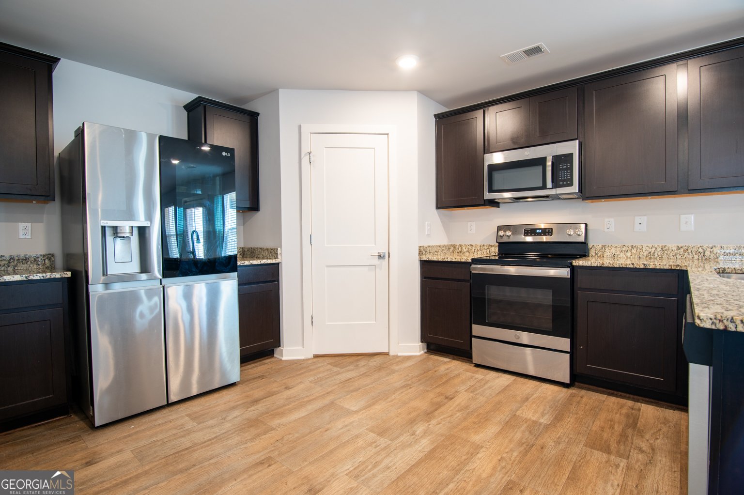 909 Teabiscuit Way McDonough - Photo 32