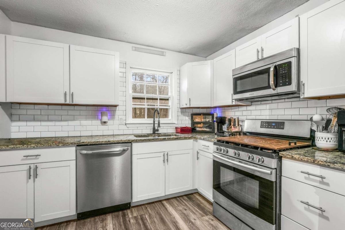 2681 Bluffton Road Buford - Photo 17