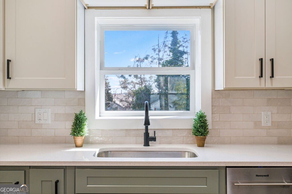 1340 Vine Street Gainesville - Photo 13