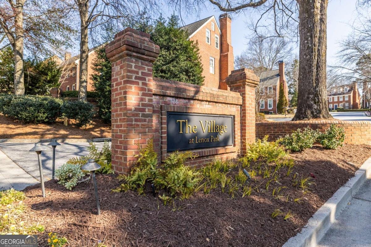 2144 Village Point Brookhaven - Photo 52