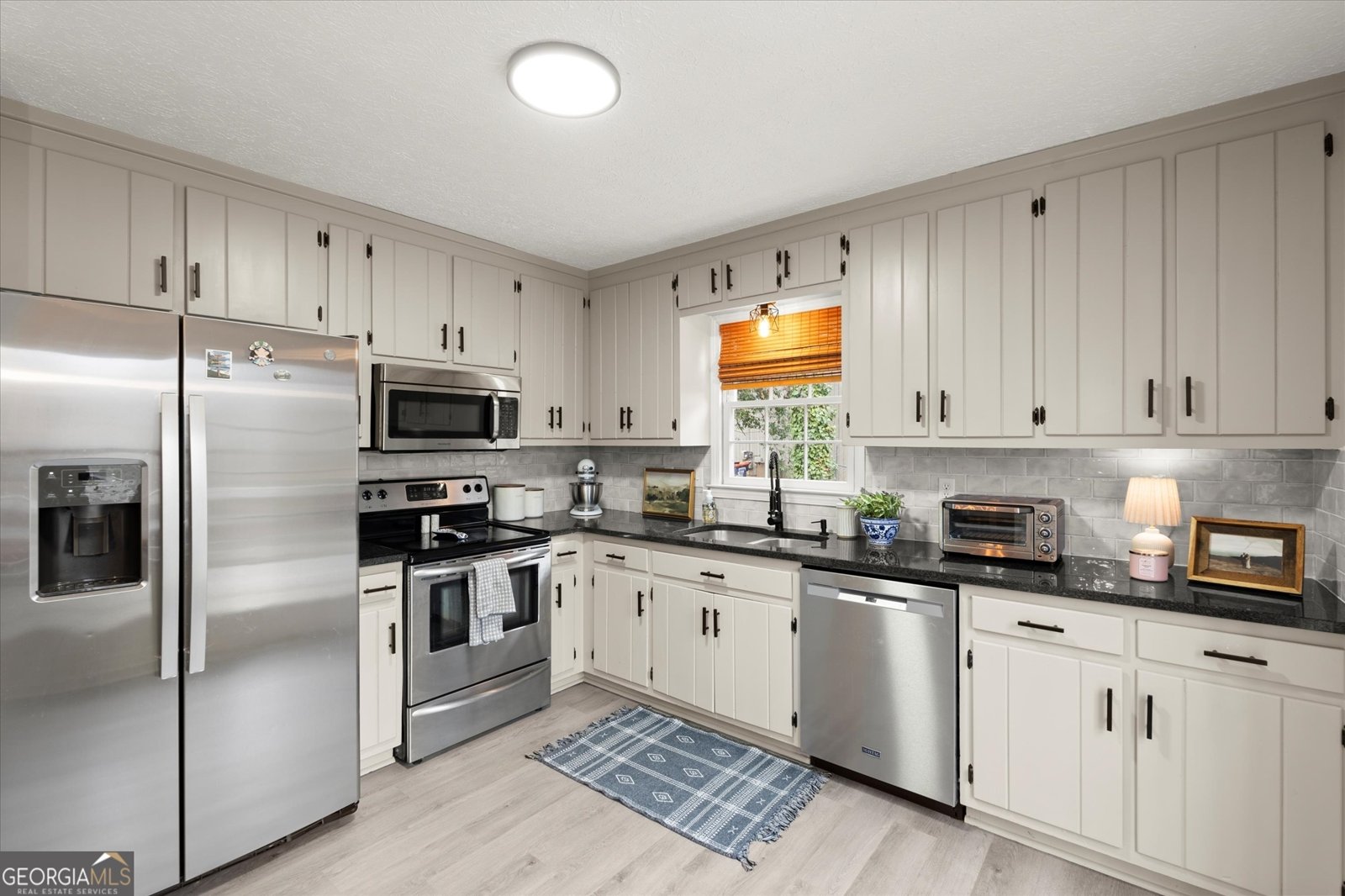 410 Riverlake Court Woodstock - Photo 13