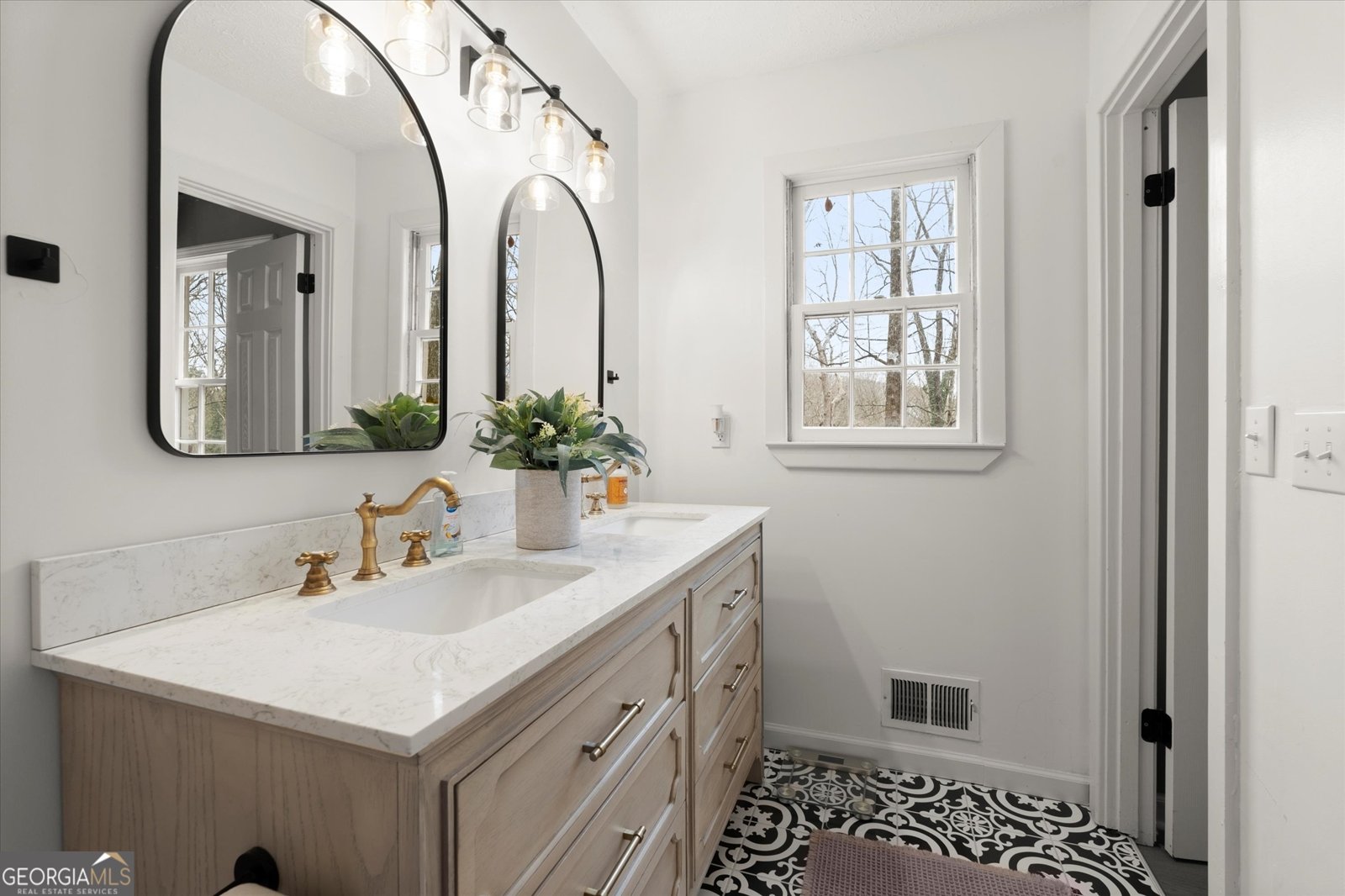 410 Riverlake Court Woodstock - Photo 22