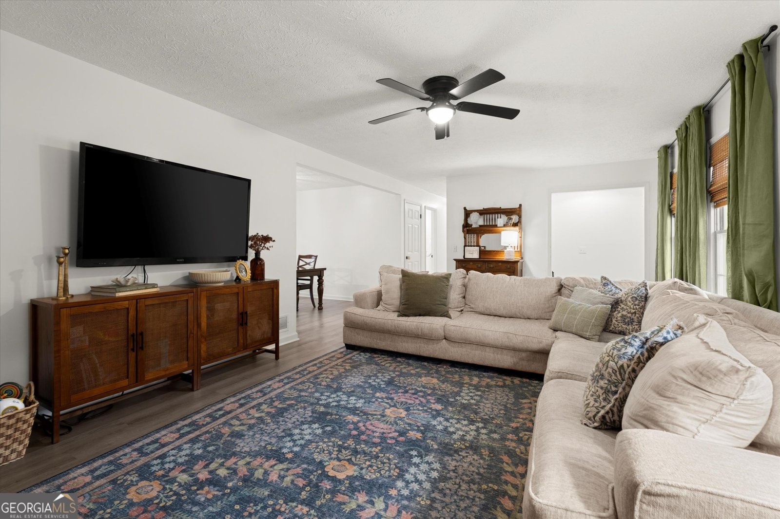 410 Riverlake Court Woodstock - Photo 8