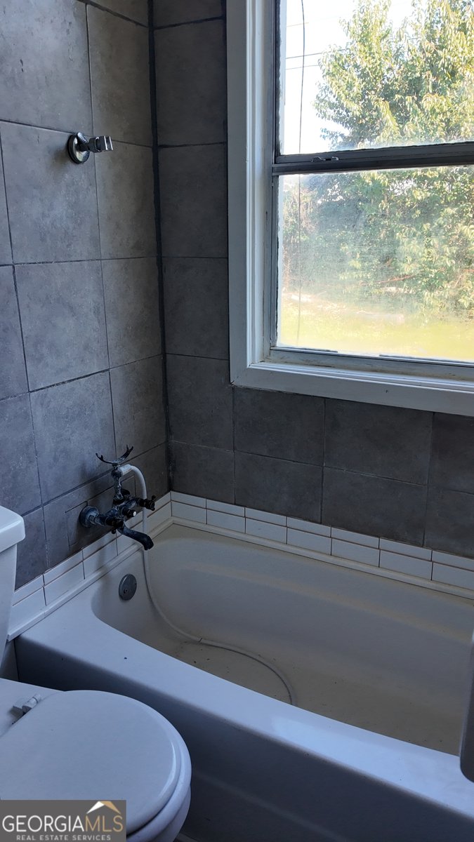 808 Carter Street Savannah - Photo 14