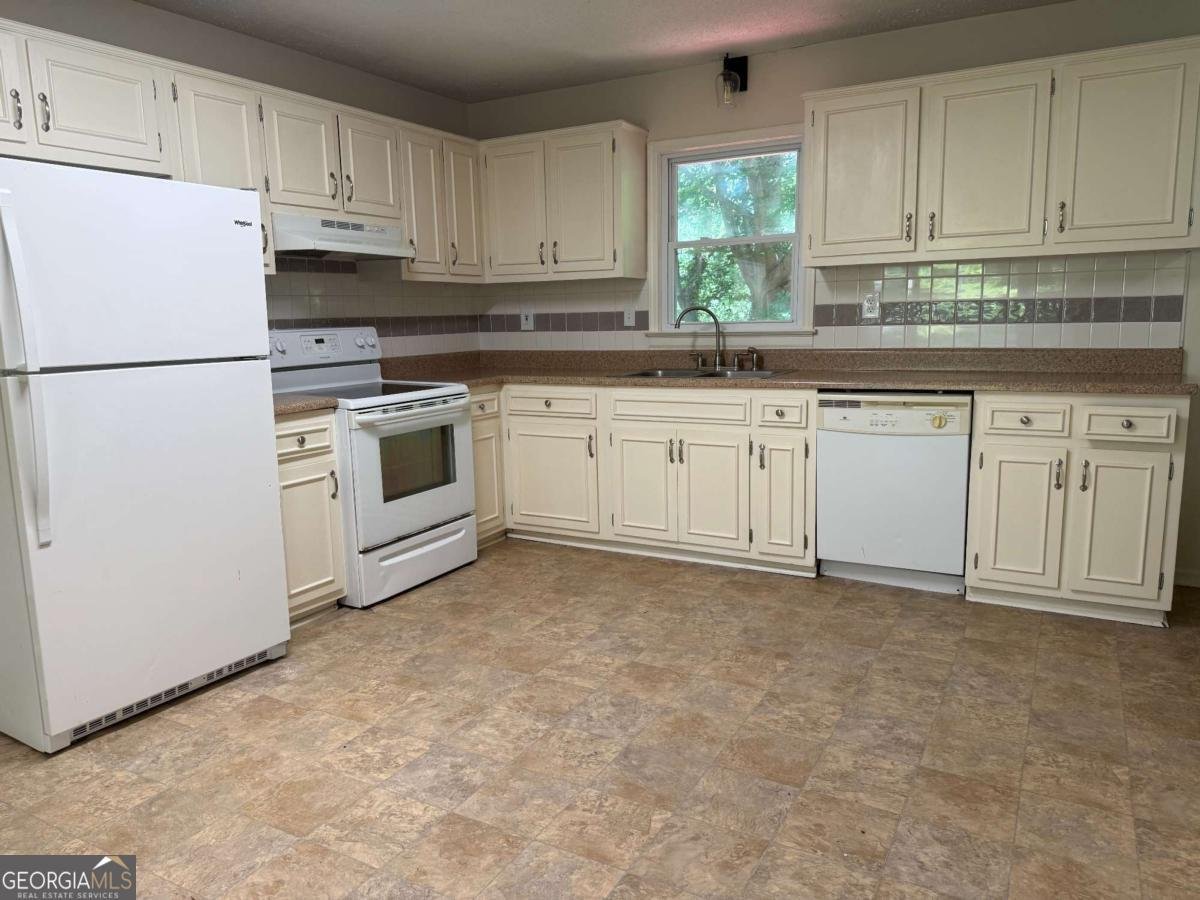 3013 Barcelona Way Conyers - Photo 8