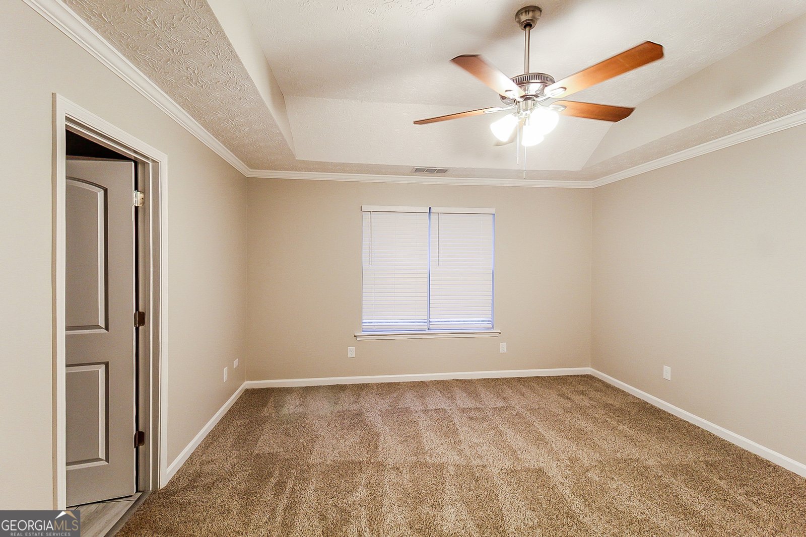 35 Nicole Court Covington - Photo 8