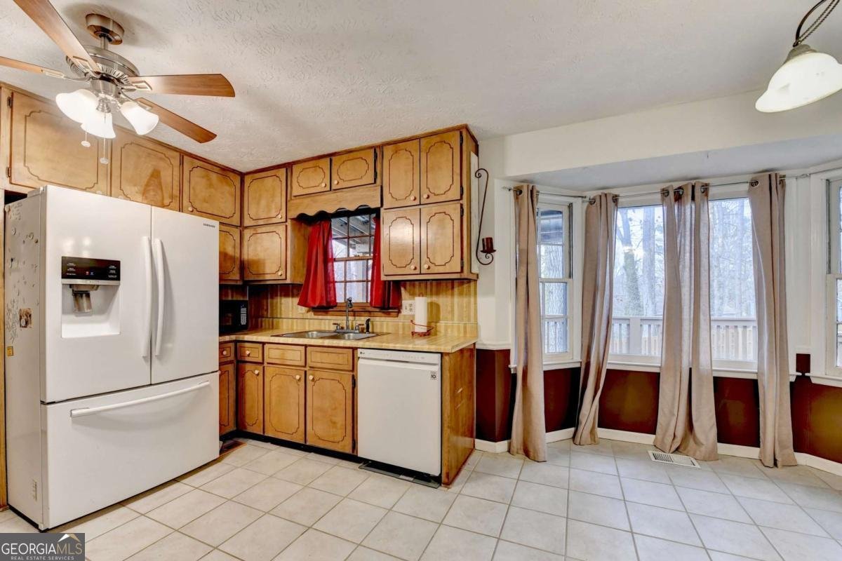 9337 Hidden Branch Drive Jonesboro - Photo 14