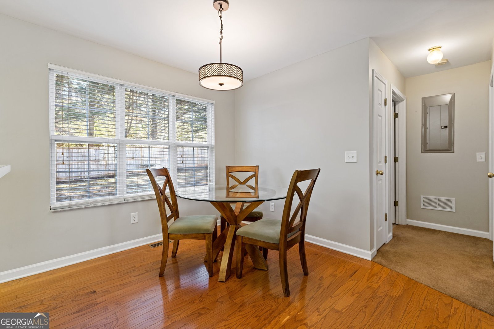 6720 Honeysuckle Lane Gainesville - Photo 11