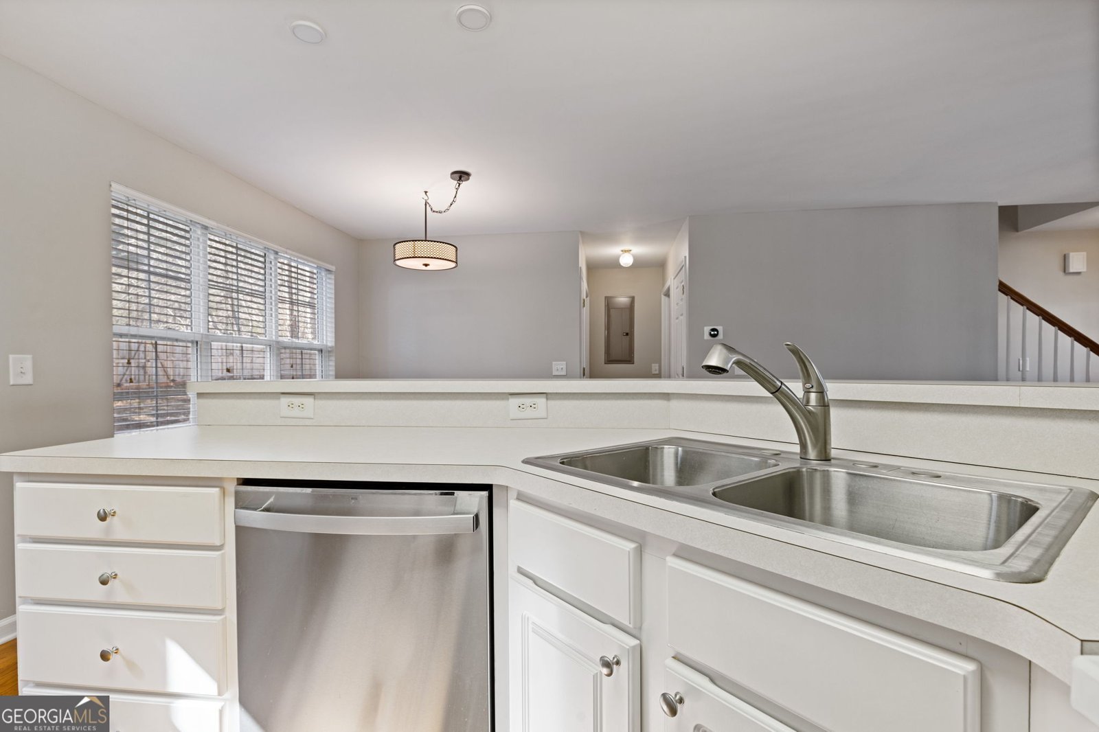 6720 Honeysuckle Lane Gainesville - Photo 16