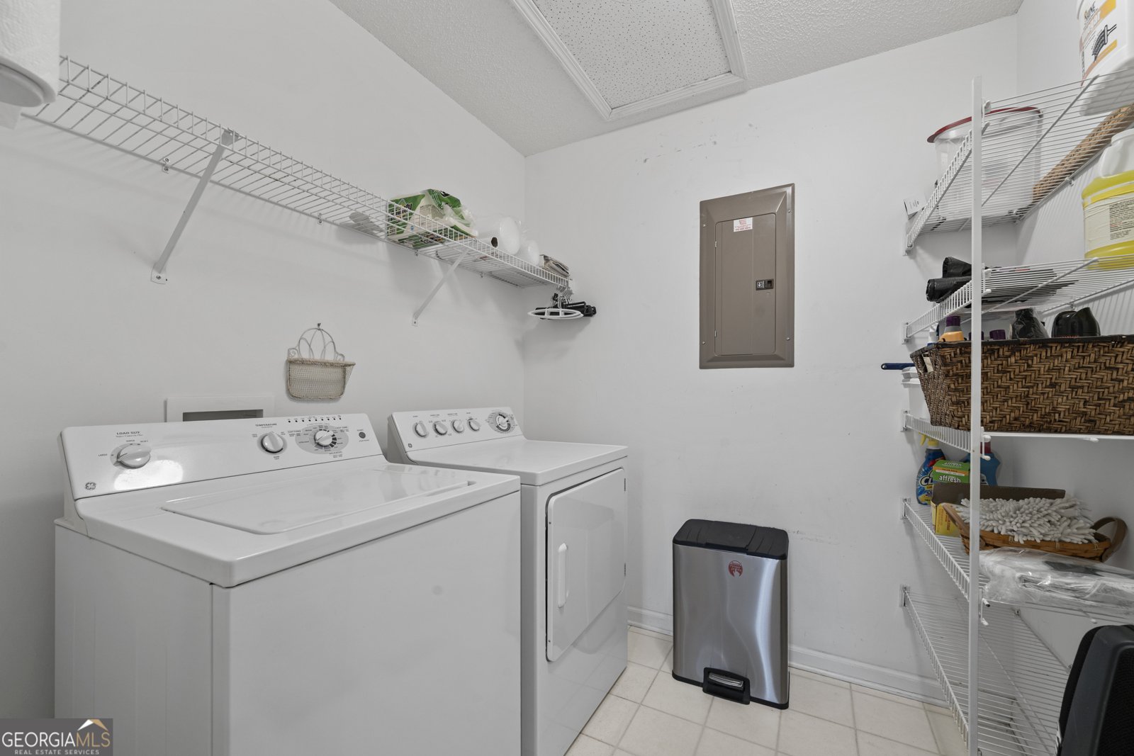 5120 Oak Field Court Murrayville - Photo 8