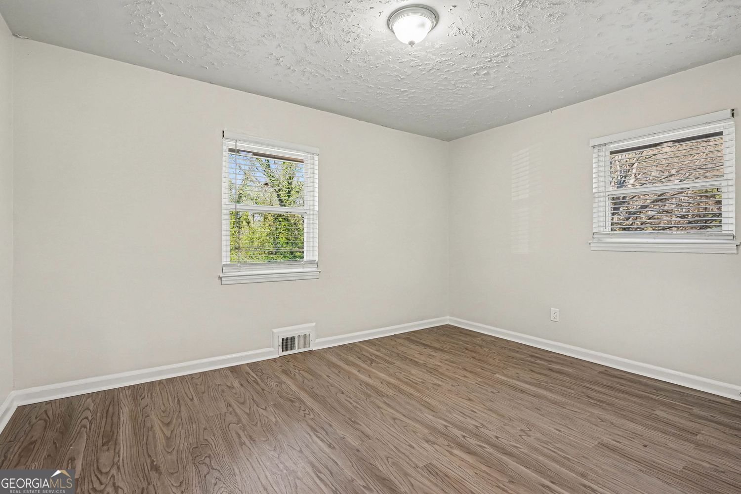 1660 Valencia Road Decatur - Photo 11