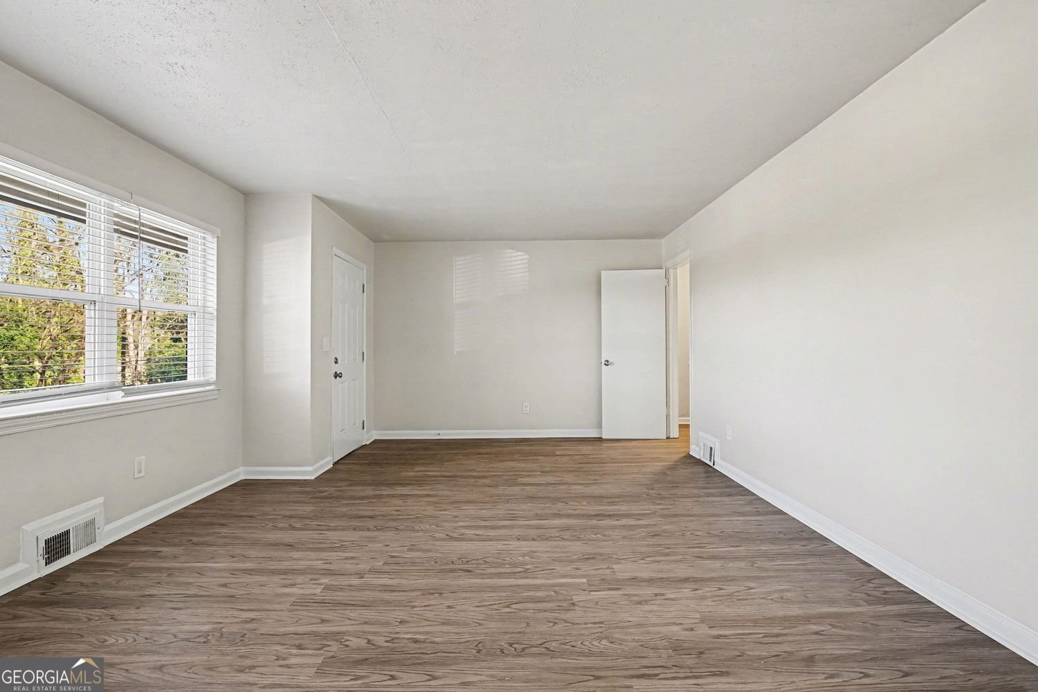 1660 Valencia Road Decatur - Photo 6