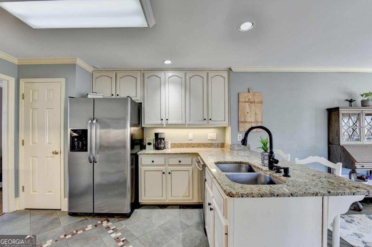 3880 Gallant Fox Court Duluth - Photo 17