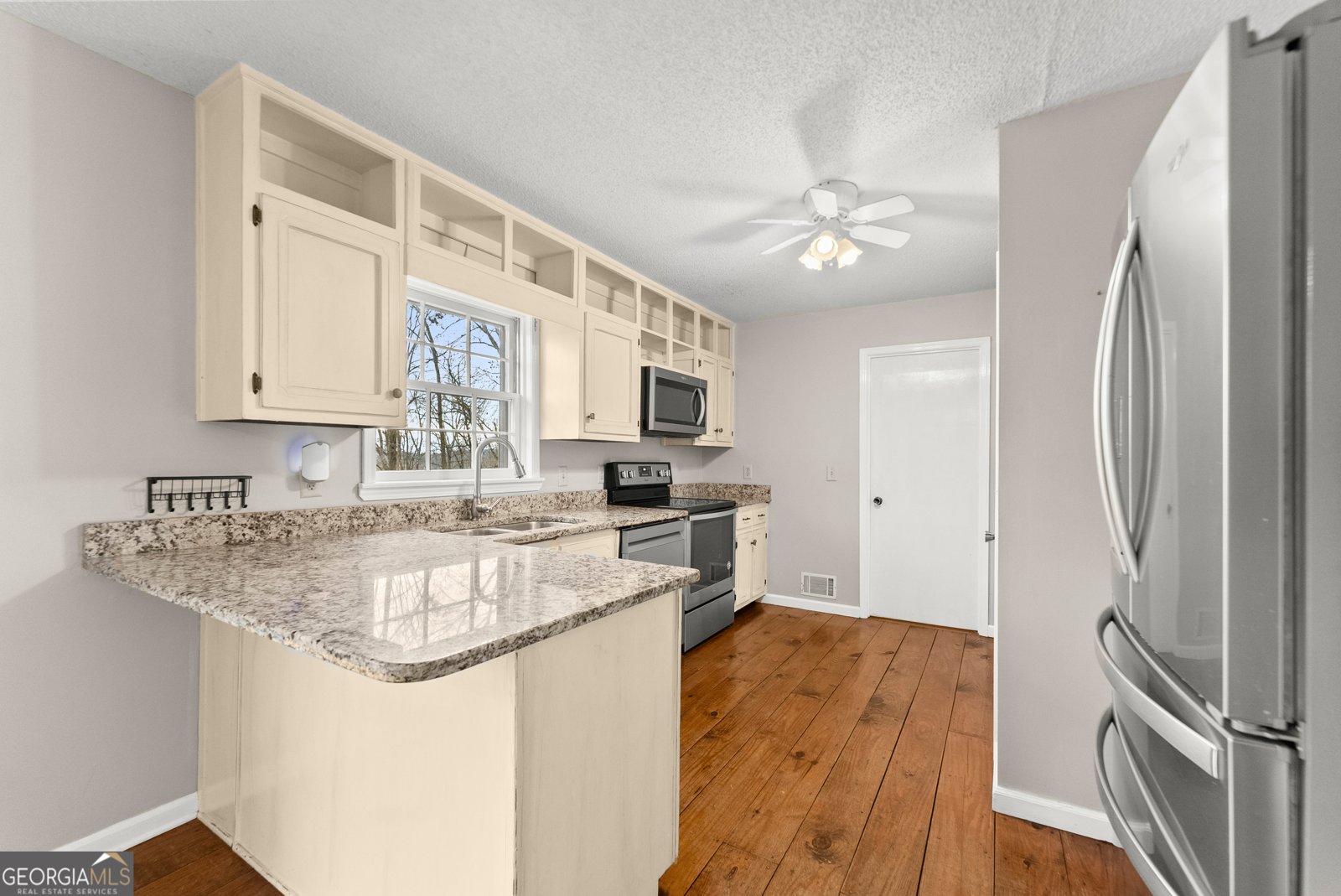 6008 Serene Circle Gainesville - Photo 9