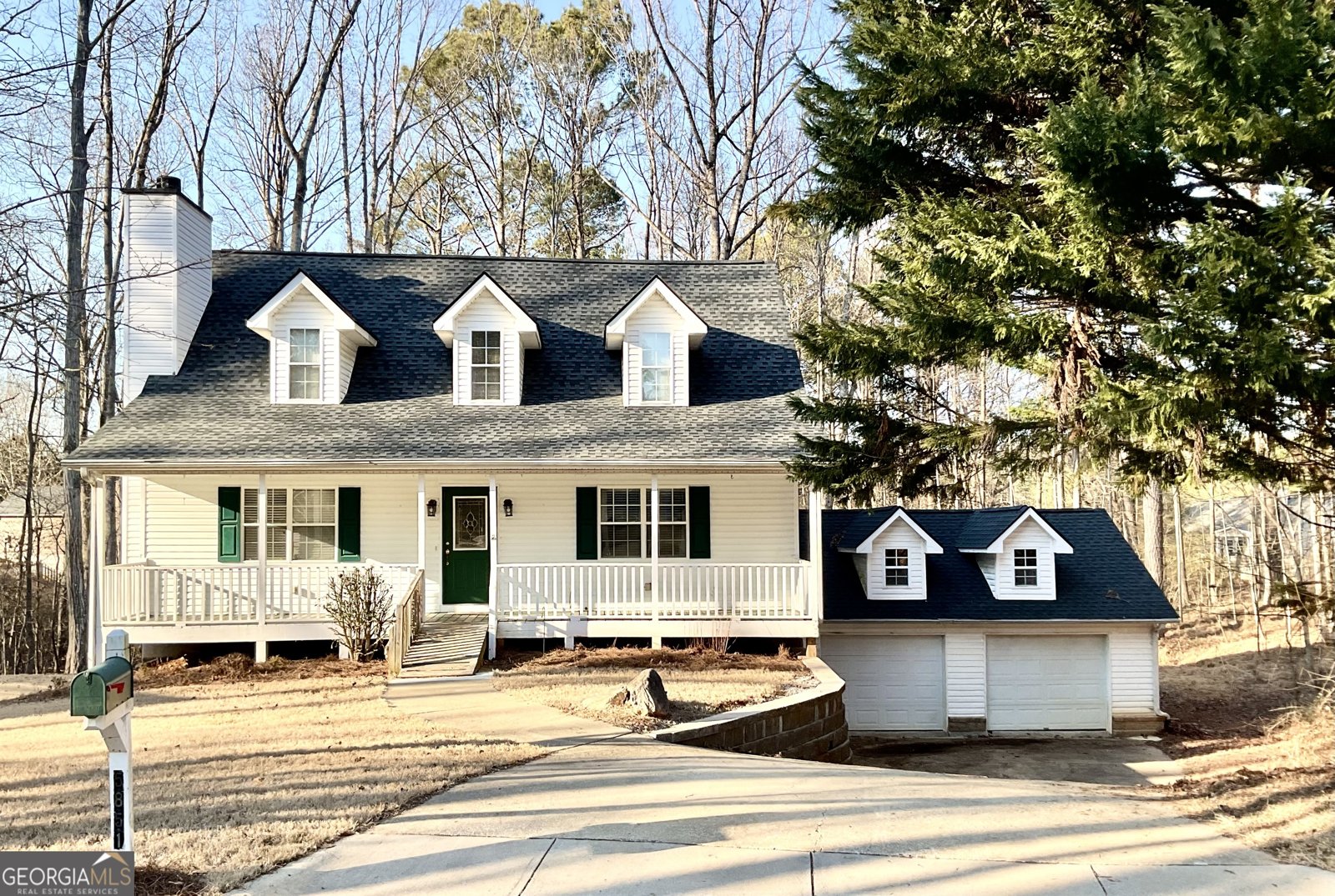 5851 Swan Walk Sugar Hill - Photo 1