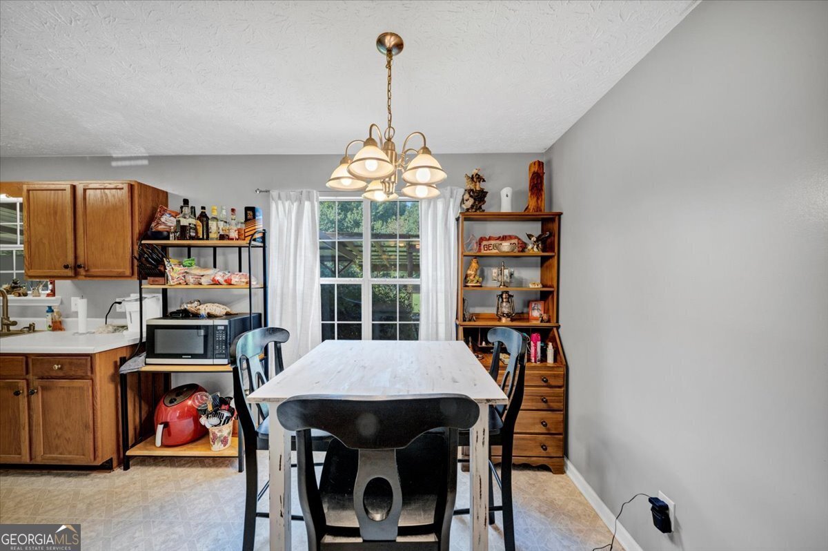 221 Pleasant Way Temple - Photo 10