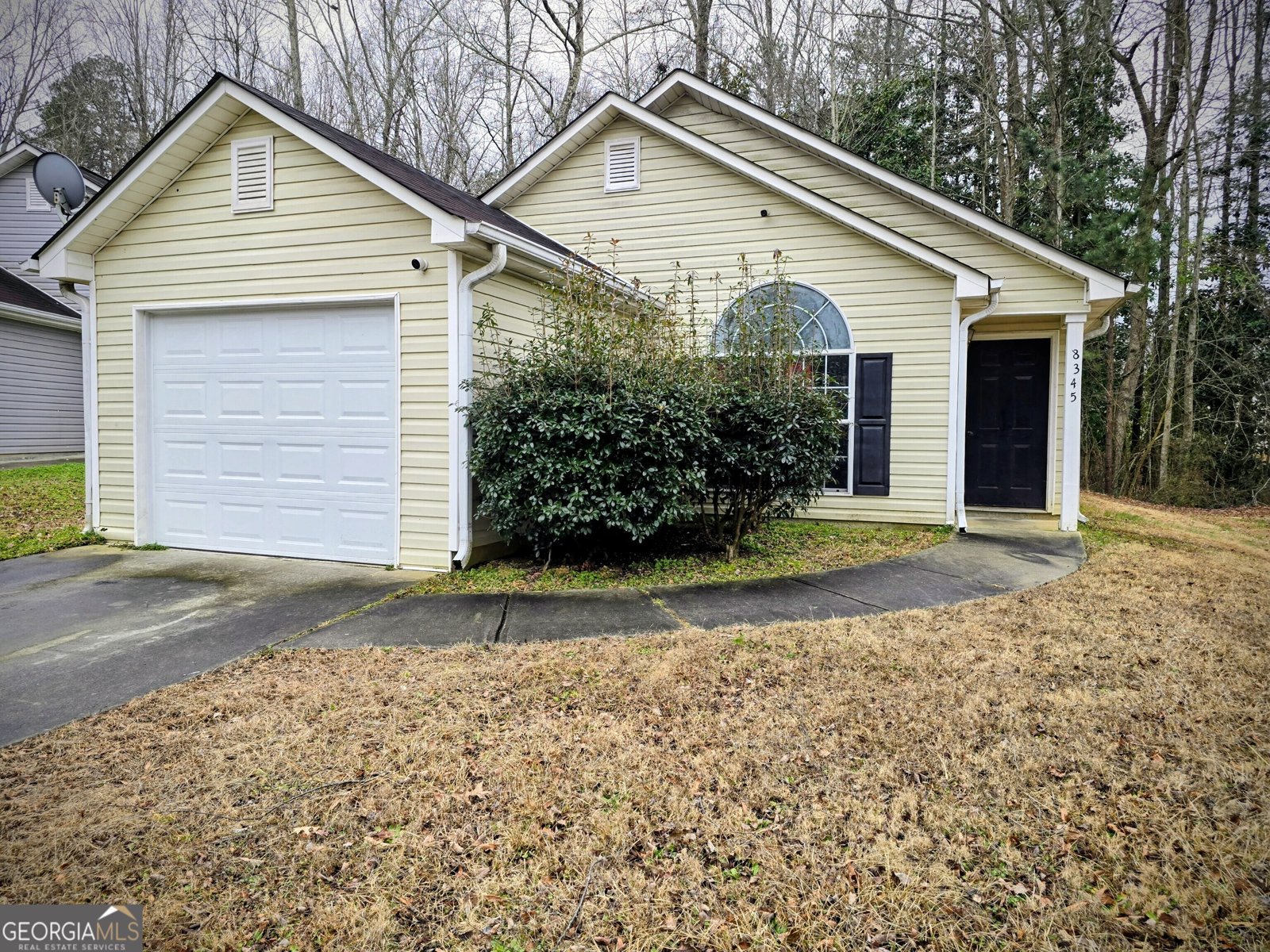 8345 Ramblin Court Douglasville - Photo 1