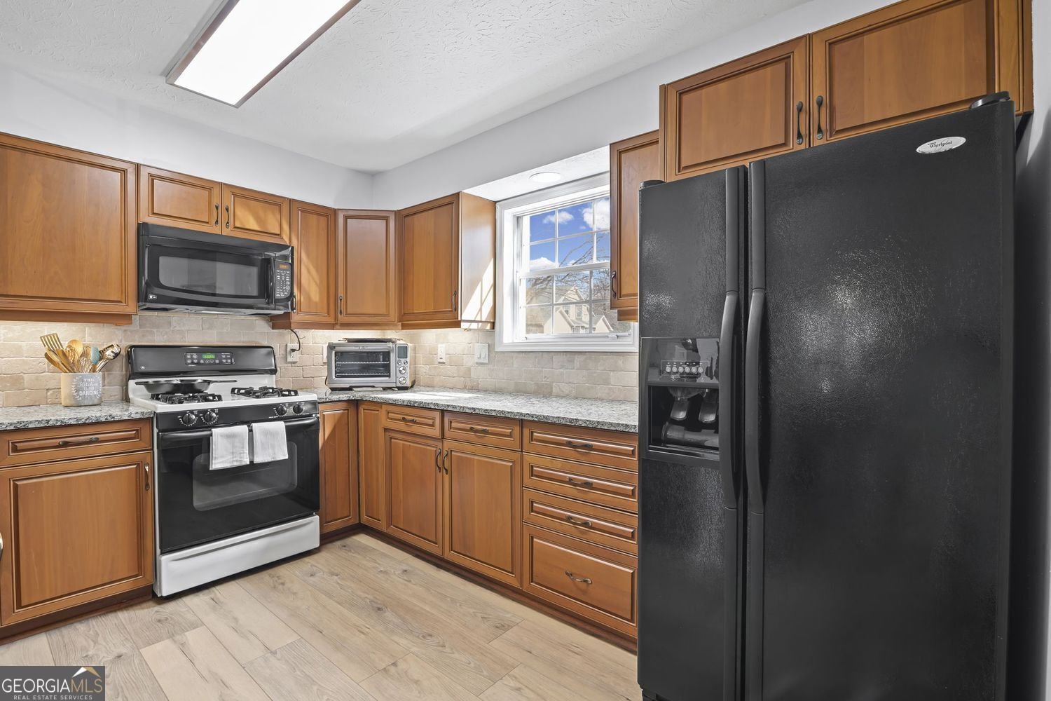 4494 Pineridge Circle Atlanta - Photo 11