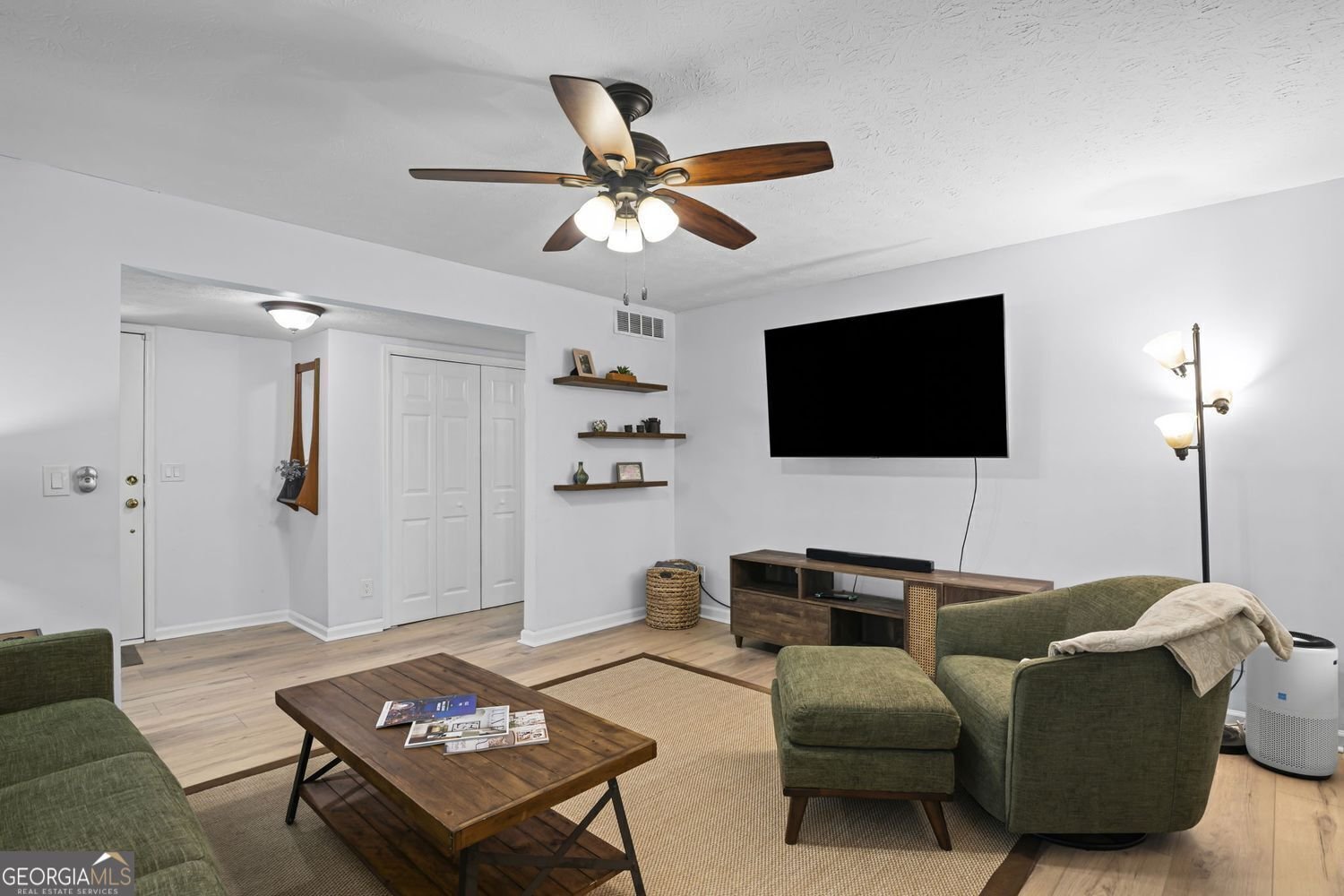 4494 Pineridge Circle Atlanta - Photo 9