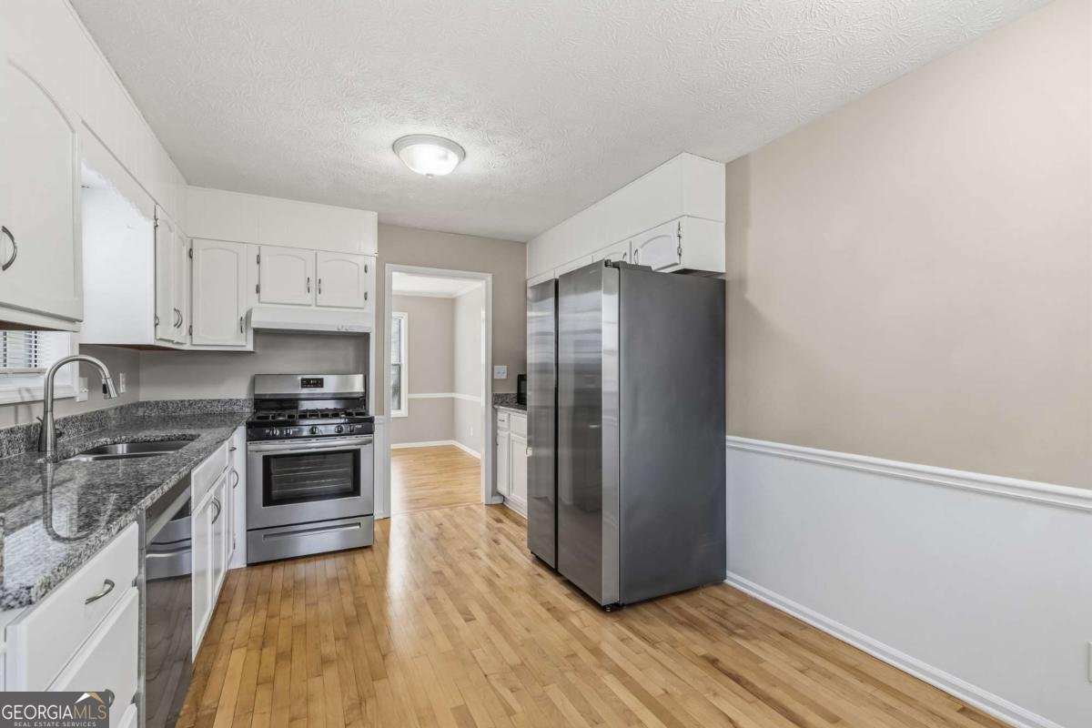 285 Tyson Circle Roswell - Photo 12