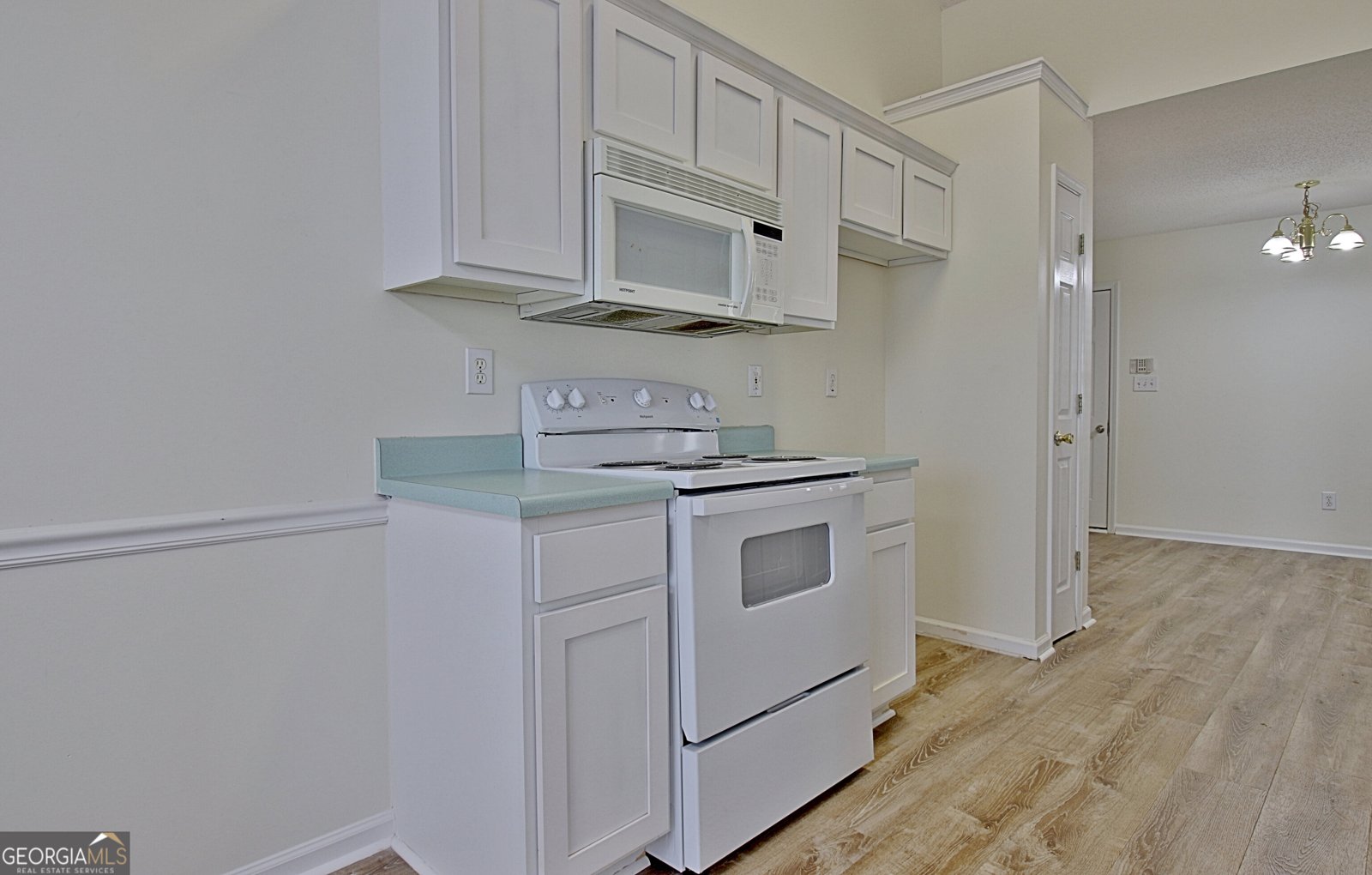 514 Sarahs Lane Locust Grove - Photo 15