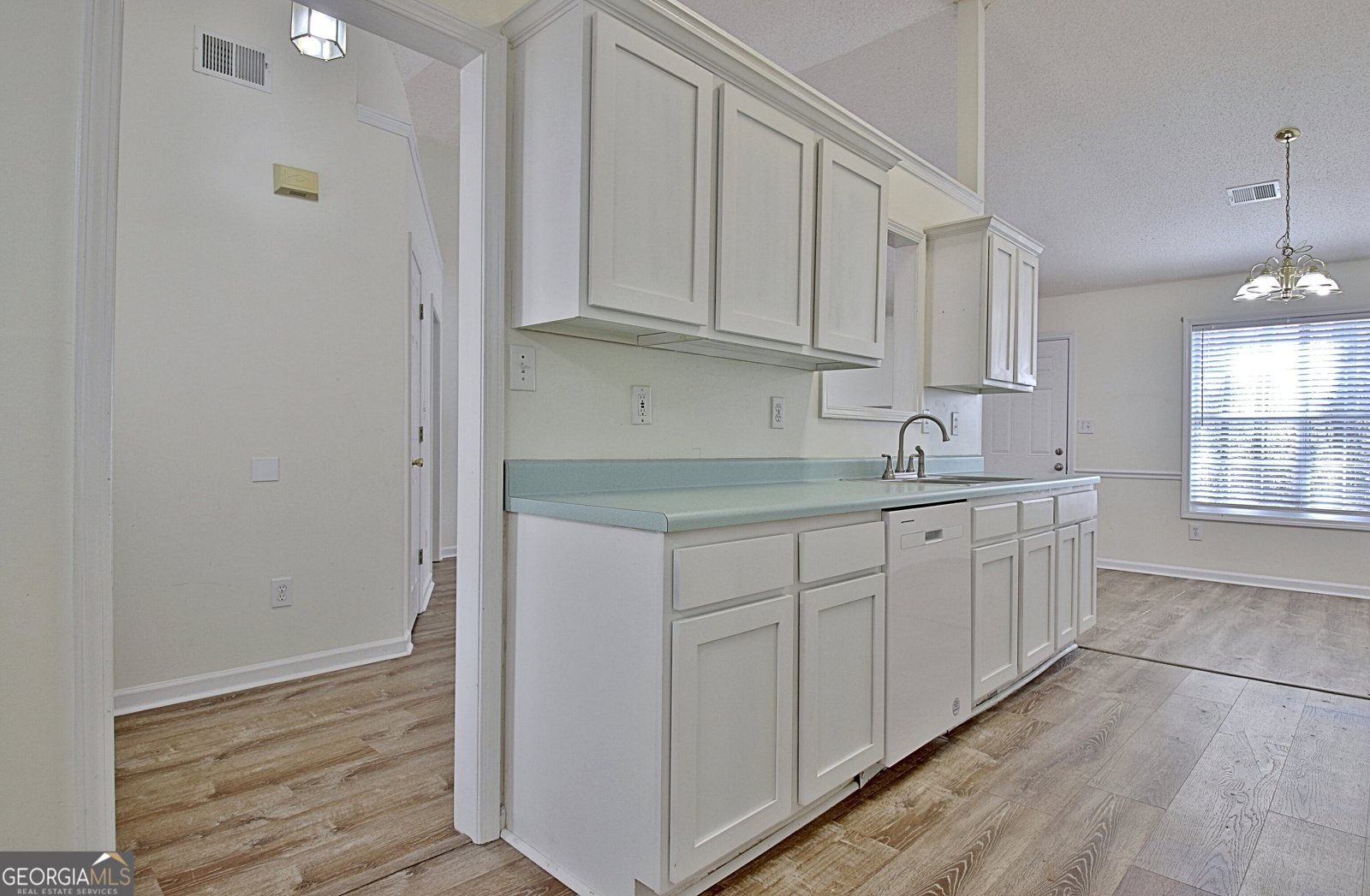 514 Sarahs Lane Locust Grove - Photo 16