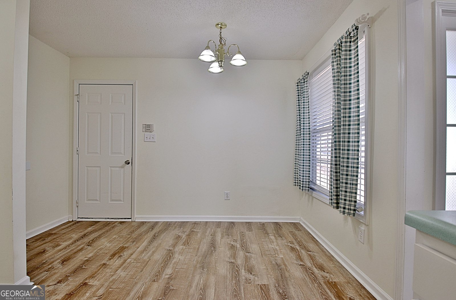 514 Sarahs Lane Locust Grove - Photo 19