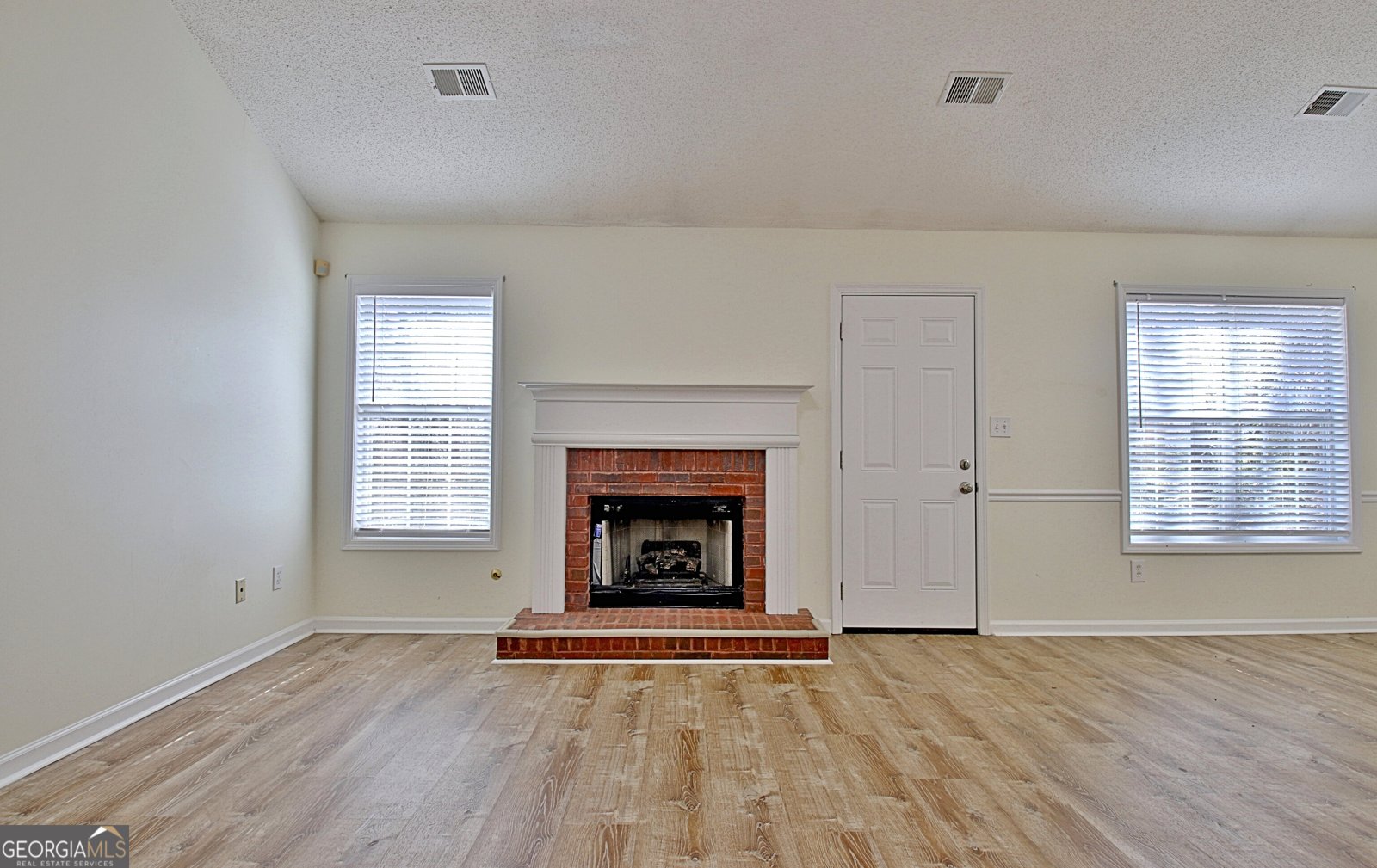 514 Sarahs Lane Locust Grove - Photo 7