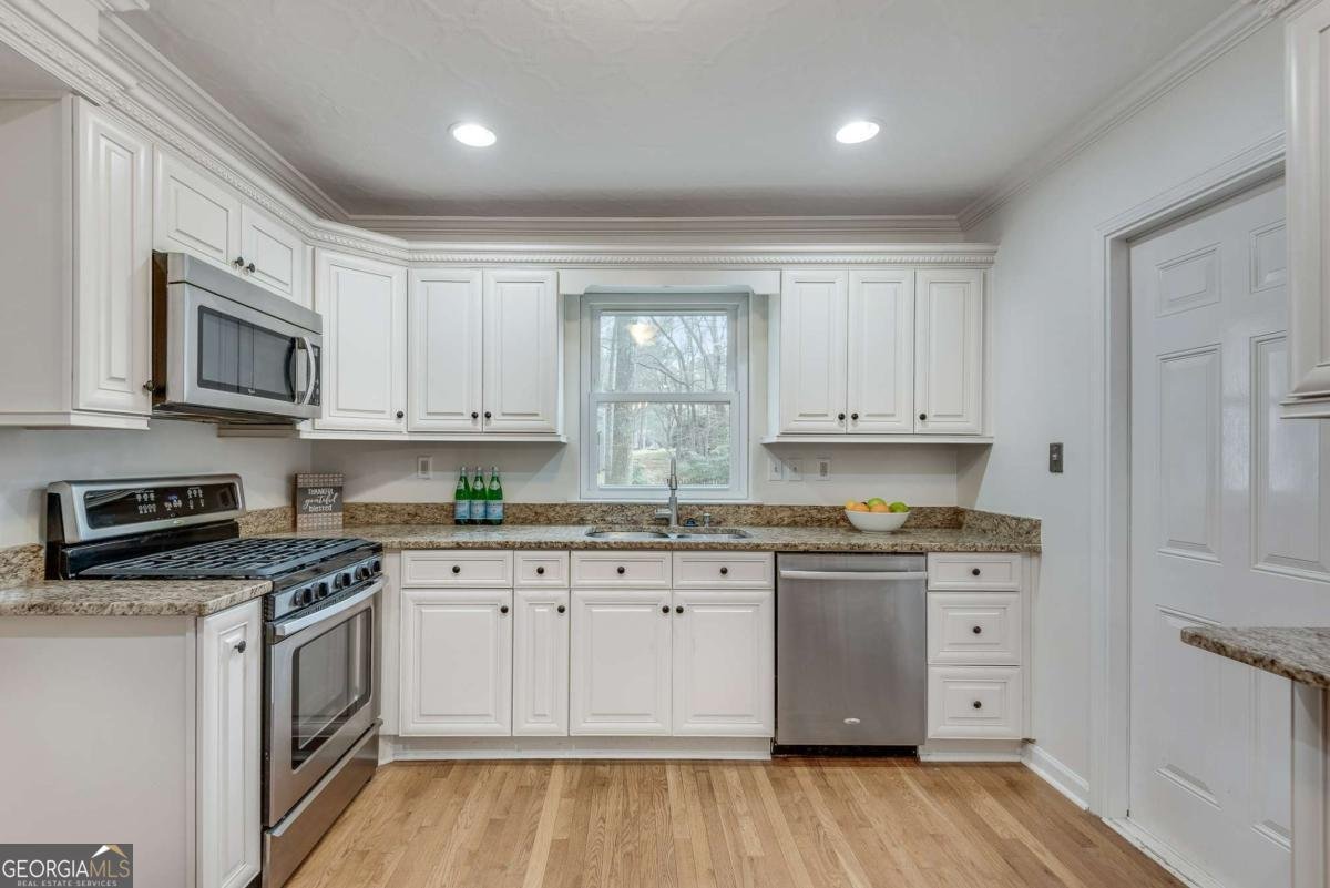 4266 Jones Bridge Circle Peachtree Corners - Photo 18