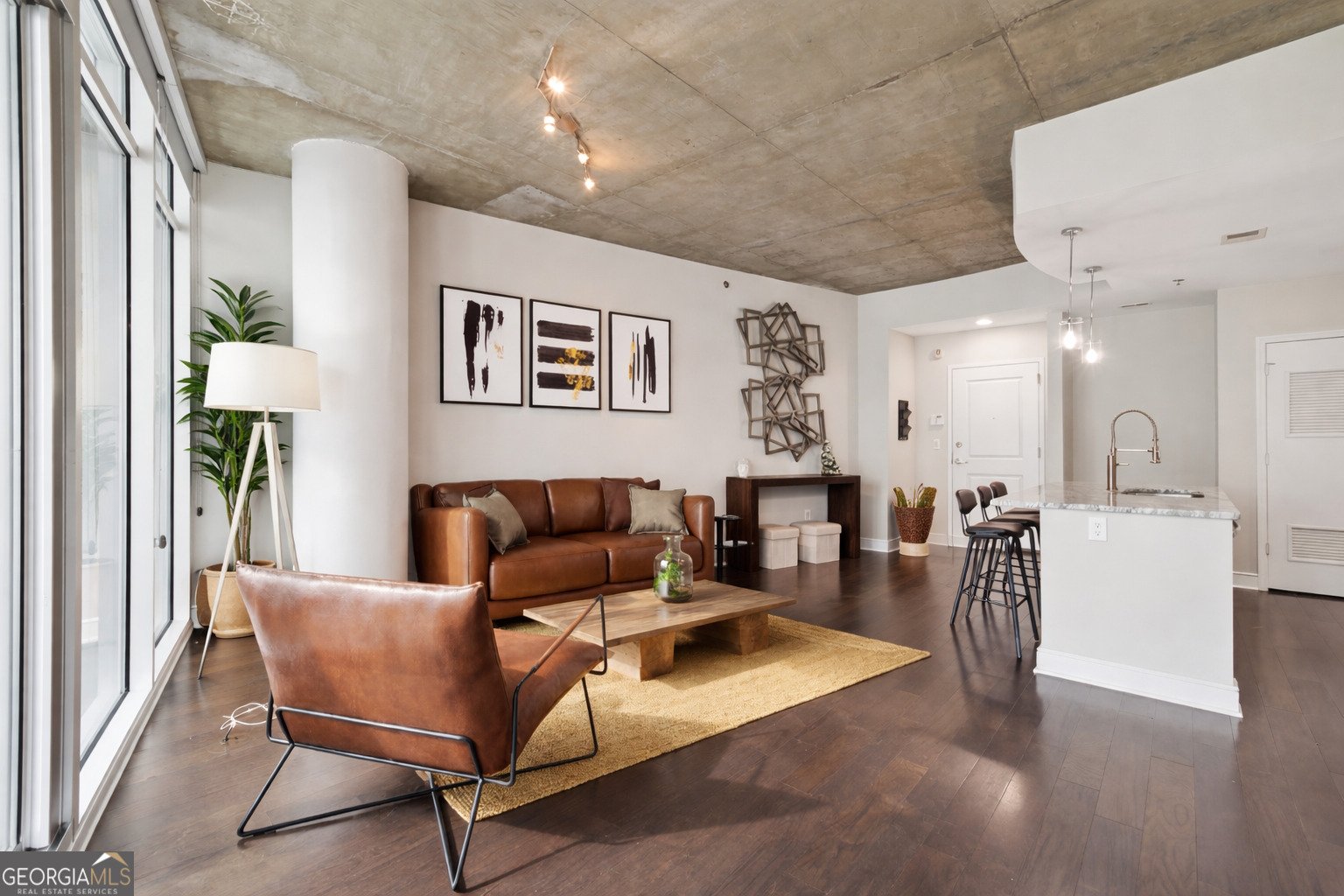 44 PEACHTREE Place Atlanta - Photo 1