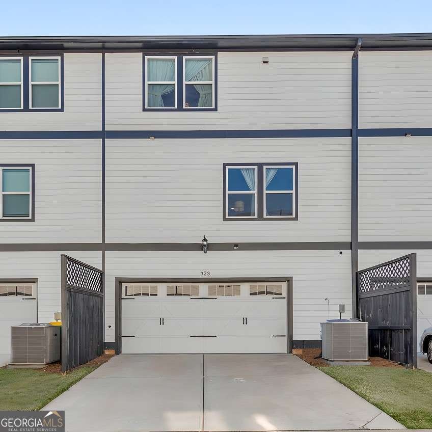 823 Mackay Creek Woodstock - Photo 35