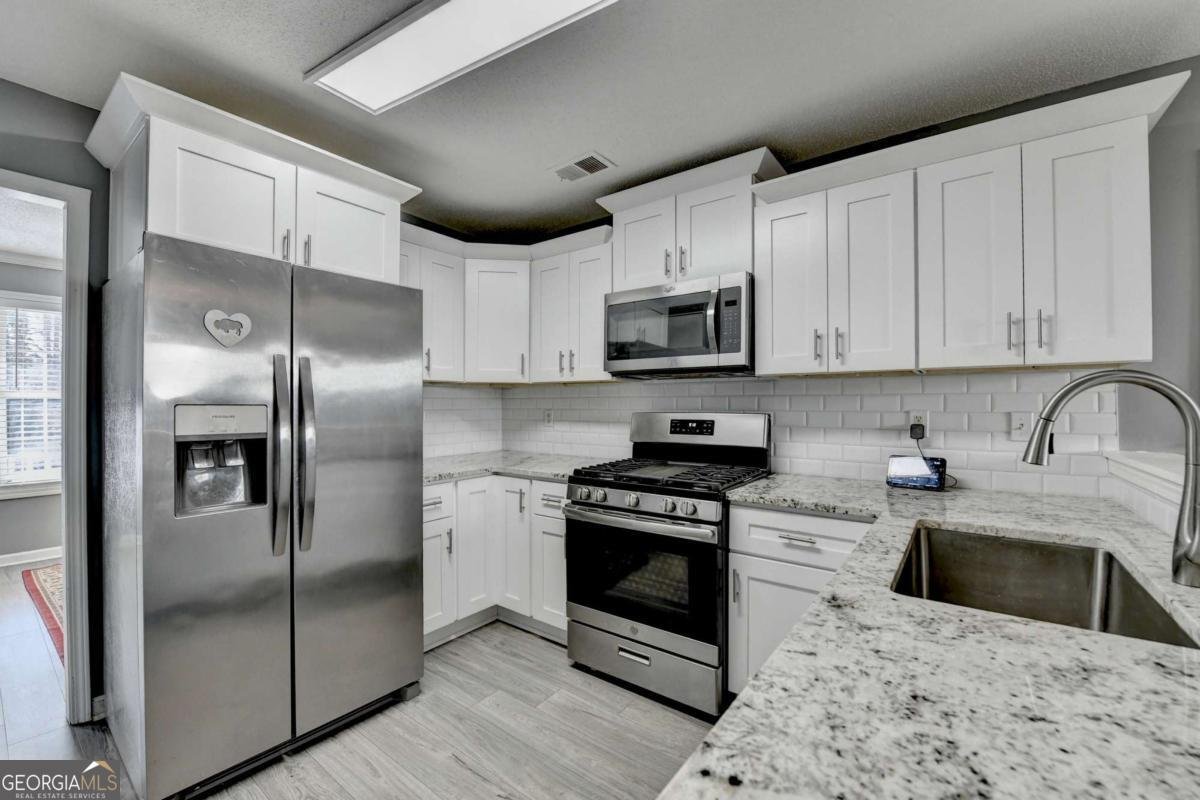 215 Foster Trace Drive Lawrenceville - Photo 12