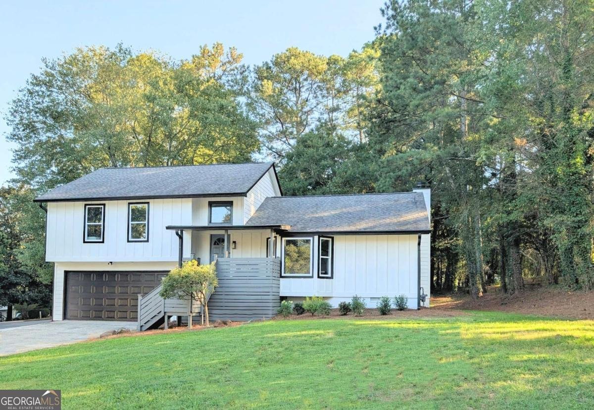 9760 Loblolly Lane Roswell - Photo 1