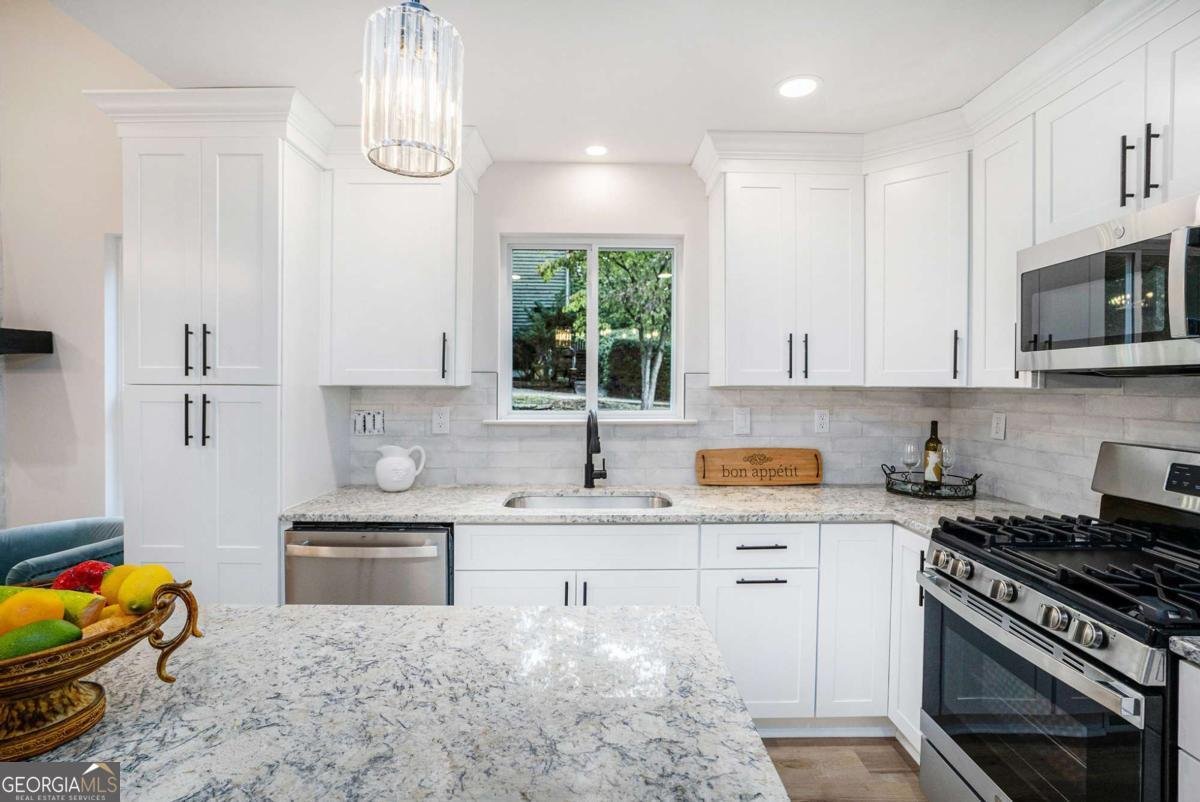 9760 Loblolly Lane Roswell - Photo 9