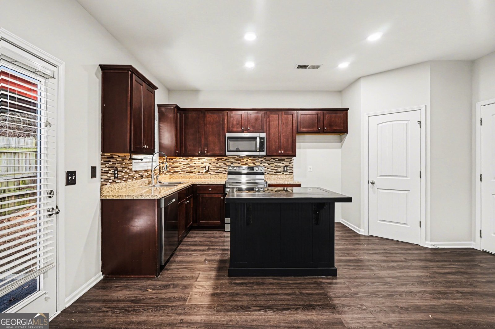 503 Lobdale Falls Drive Lawrenceville - Photo 10