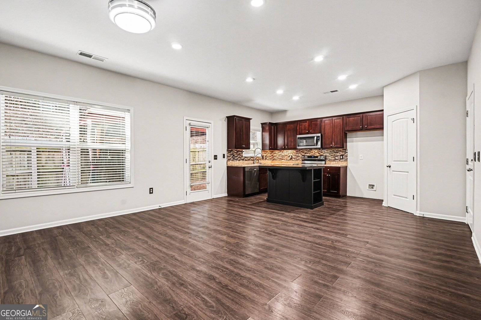 503 Lobdale Falls Drive Lawrenceville - Photo 8