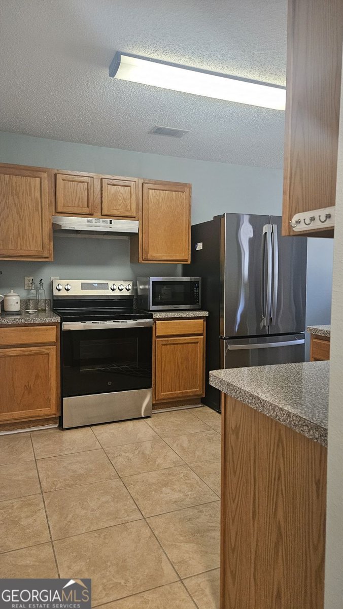 561 Hillandale Park Drive Lithonia - Photo 9