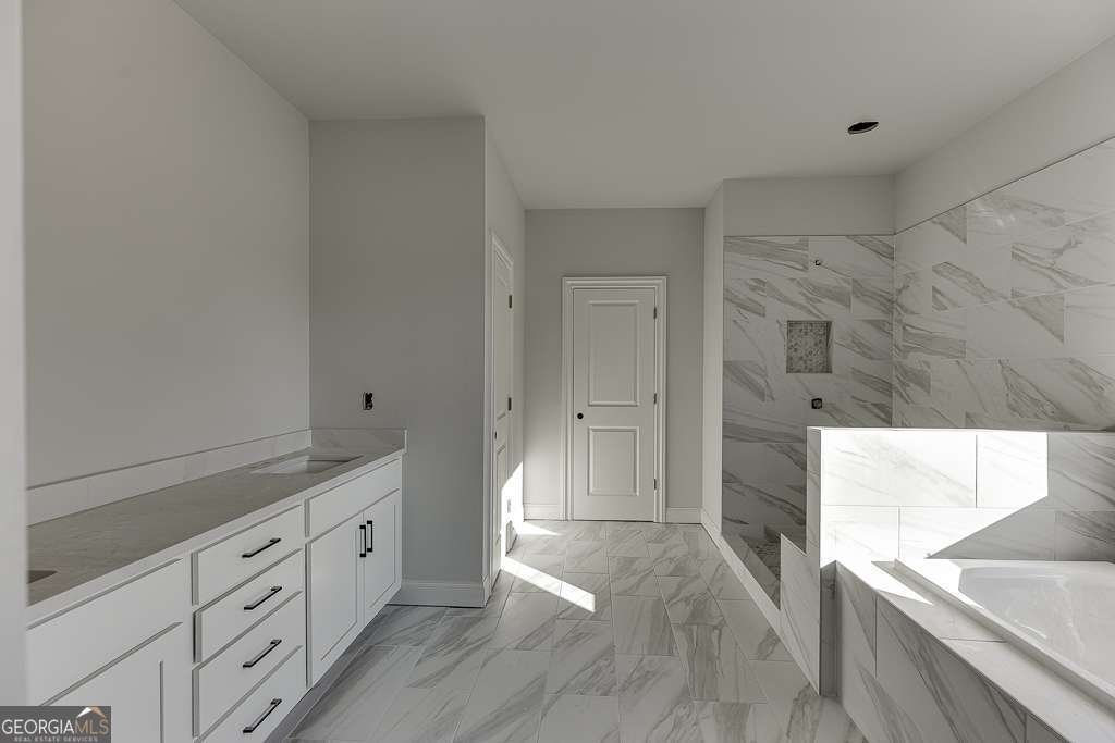 8165 Heardsville Court Cumming - Photo 39