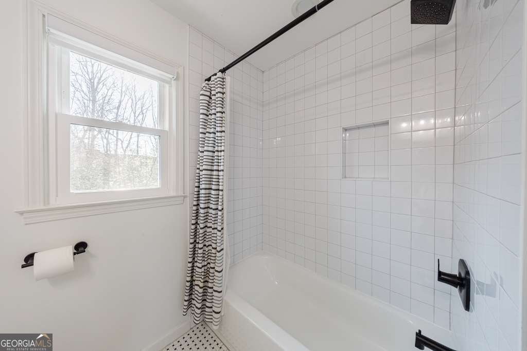 6417 Rosecommon Drive Peachtree Corners - Photo 32