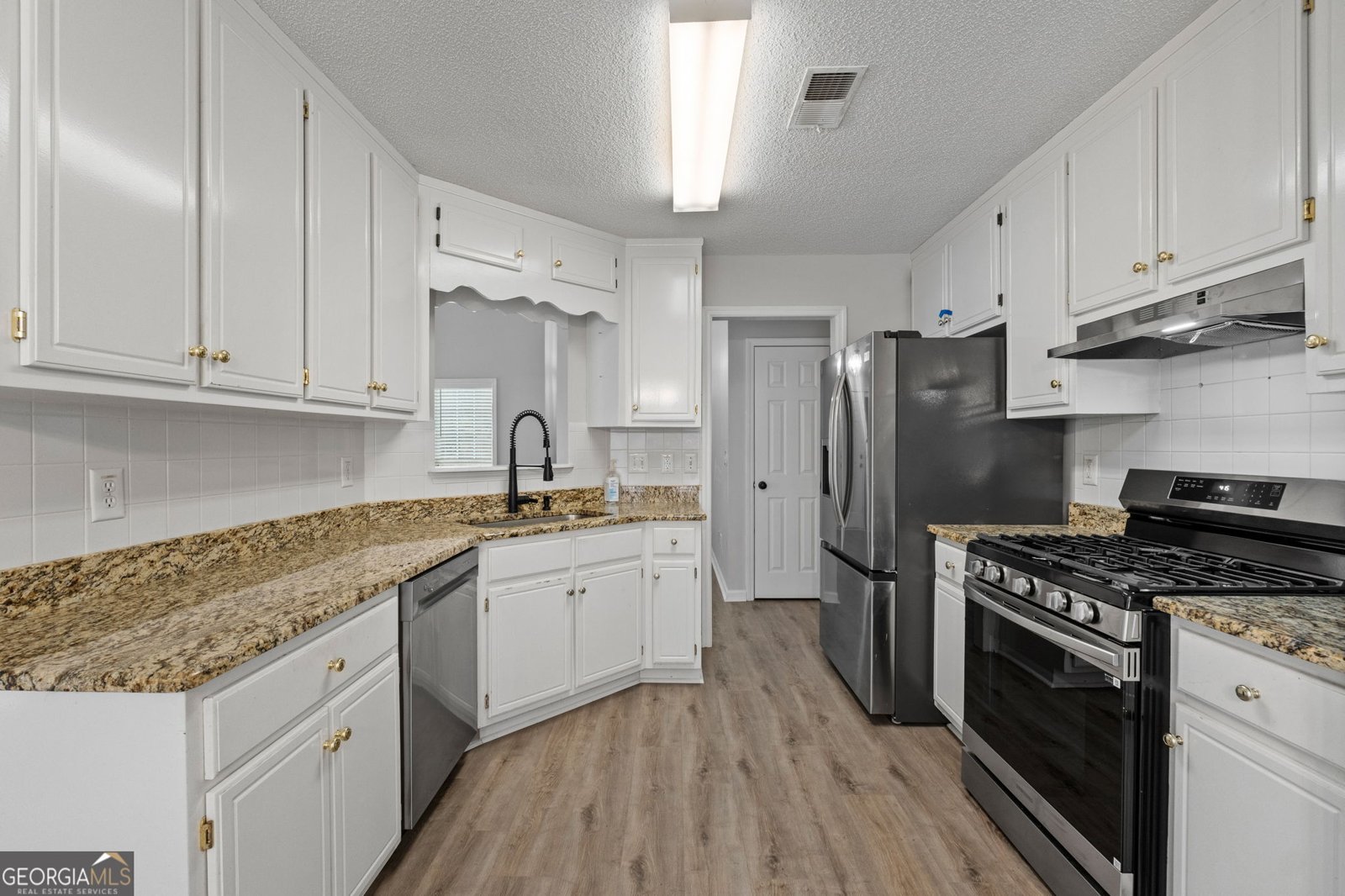 130 Coach Drive Griffin - Photo 10