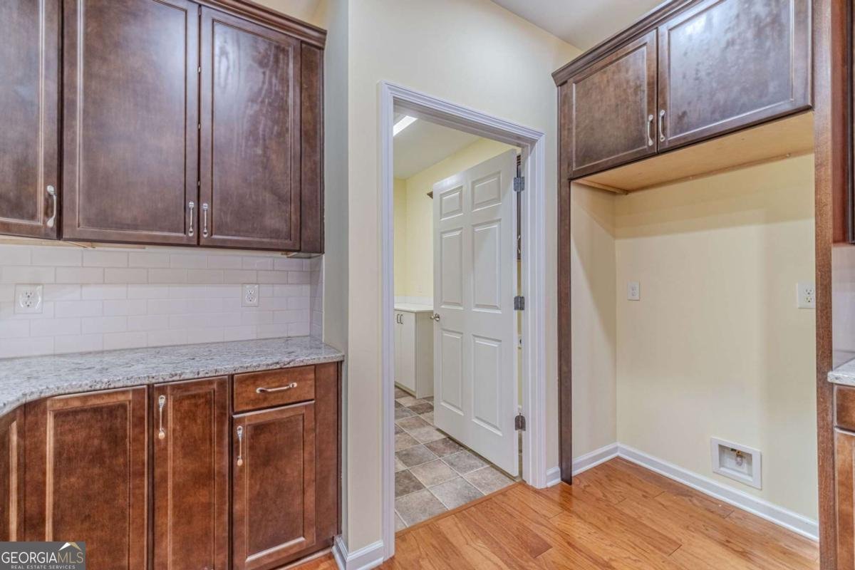 183 Senior Circle Gainesville - Photo 13