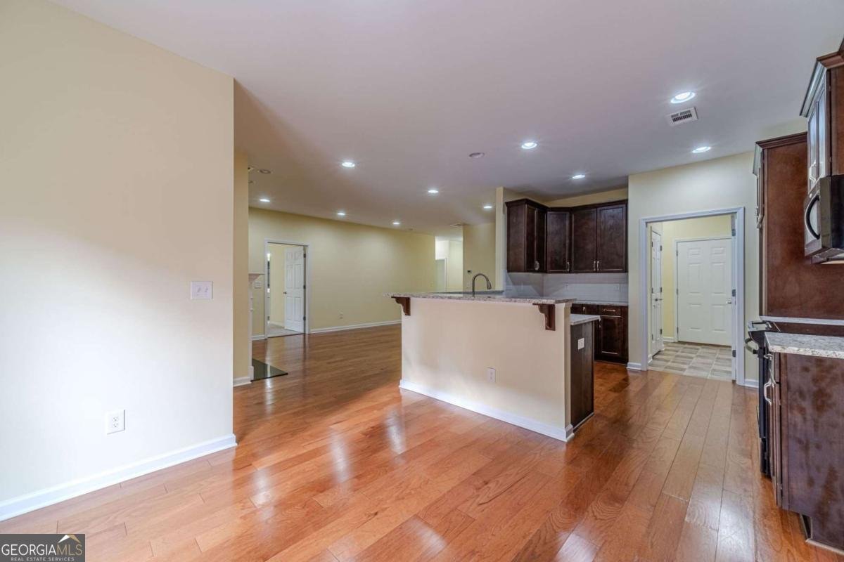 183 Senior Circle Gainesville - Photo 8