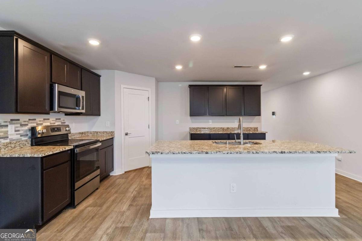 163 Kingfisher Walk Covington - Photo 18