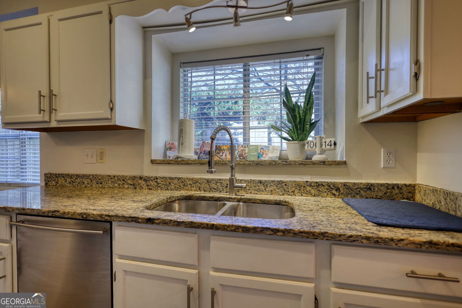 181 Colemans Bluff Drive Woodstock - Photo 13