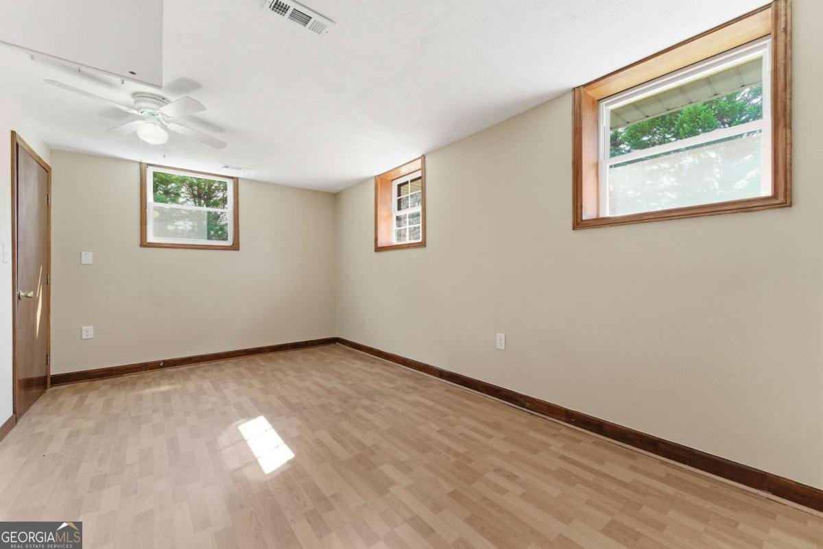 1051 Camellia Drive Marietta - Photo 11