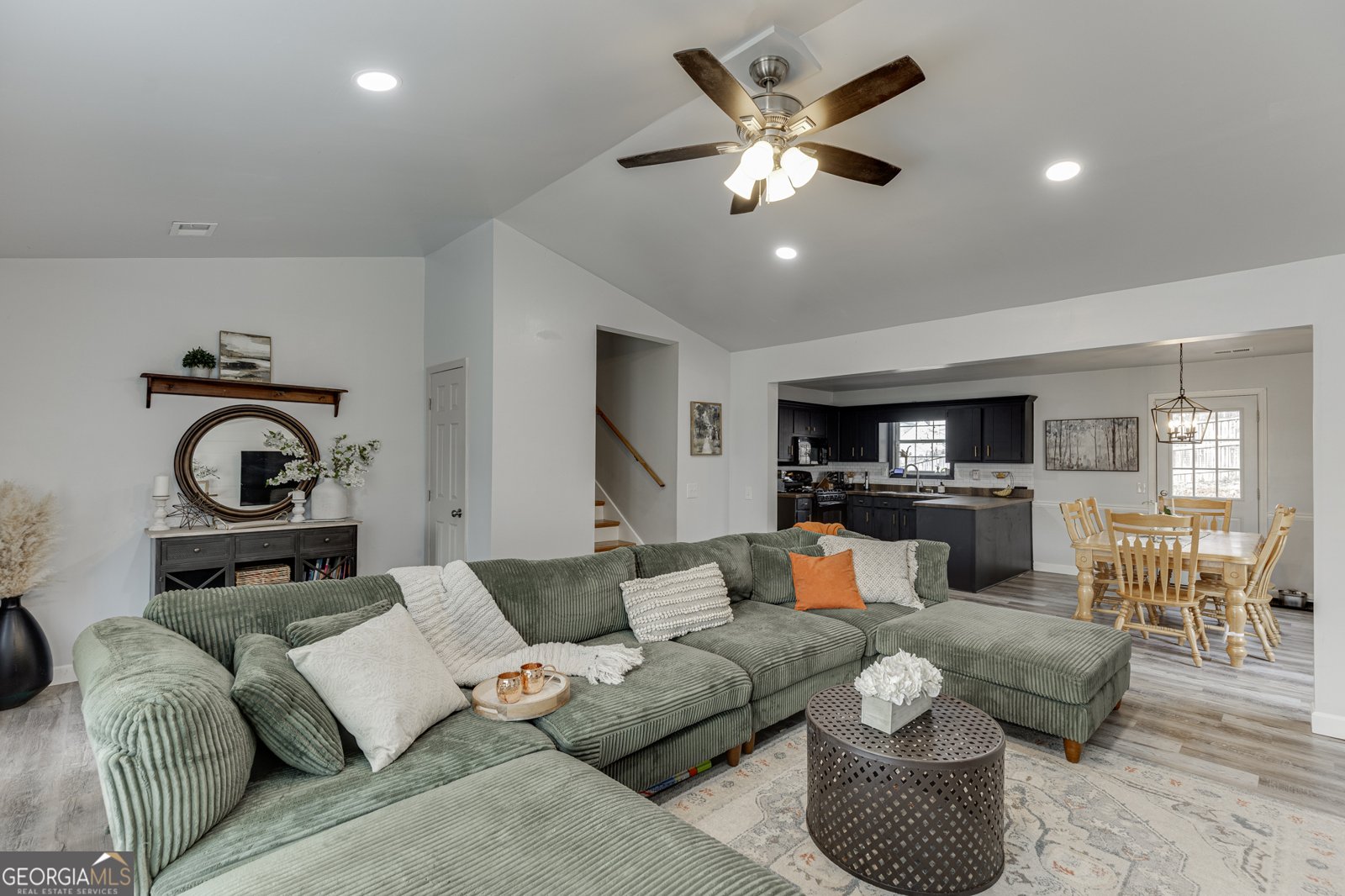 632 Hidden Springs Court Sugar Hill - Photo 7