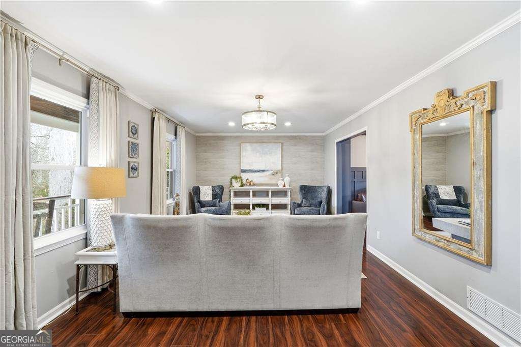 2871 Fontainebleau Drive Dunwoody - Photo 9