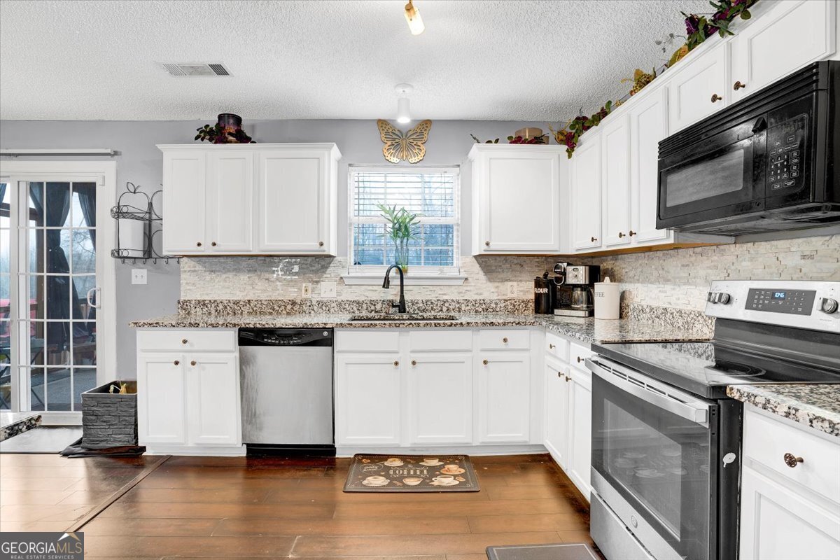 5502 Amelia Lane Ellenwood - Photo 6